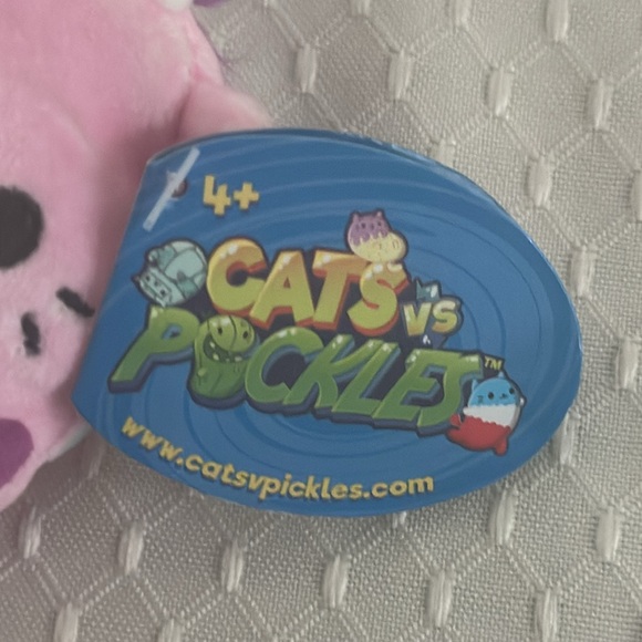 Twinkle Starlight Cats VS Pickles 3” - Picture 3 of 4